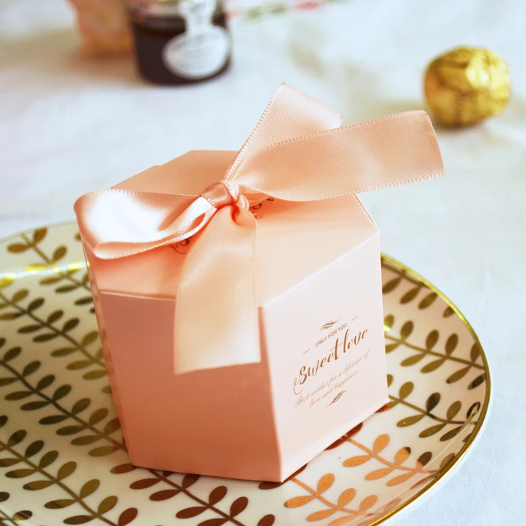 

2018 New Arrival Elegant Wedding Candy Boxes With Ribbons Event Party Supplies Gifts Cases Favors Casamento Gift Box Supplies