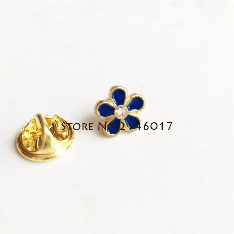 

50pcs Custom Brooch Pins Small Size Freemasonry Masonic Forget-Me-Not Flower Lapel Pin with Rhinestone Badge Metal Craft
