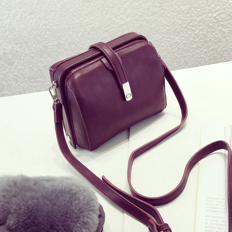 Buy Winter New South Korea retro minimalist pure leisure doctor packet Shoulder