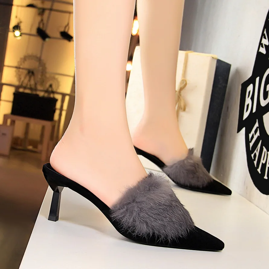 fur heel slippers