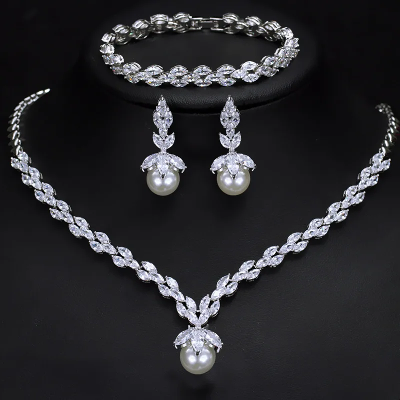 

Bride AAA zircon allergy resistant set chain shell pearl bracelet earrings necklace set of three