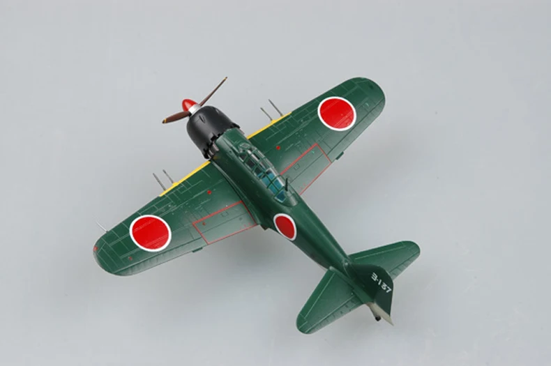 

Easy Model, 36353 and the second world war , Japan type A6M5 zero fighter yokosuka Naval wing,
