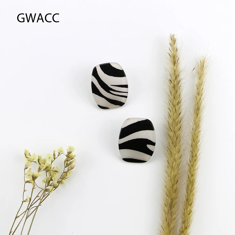 GWACC Зебра Серьги-полоски черно-белые серьги гвоздики для женщин изогнутый дизайн