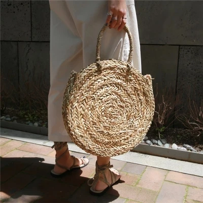 

Vintage Hand-woven Straw Bag Big Circle Beach Handbags For Women Brand Bohemian Straw Bags Ladies Casual Kintted Travel Bags New