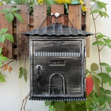 

European-style villa mailbox outdoor retro bills box storage box suggestion box mail box genuine
