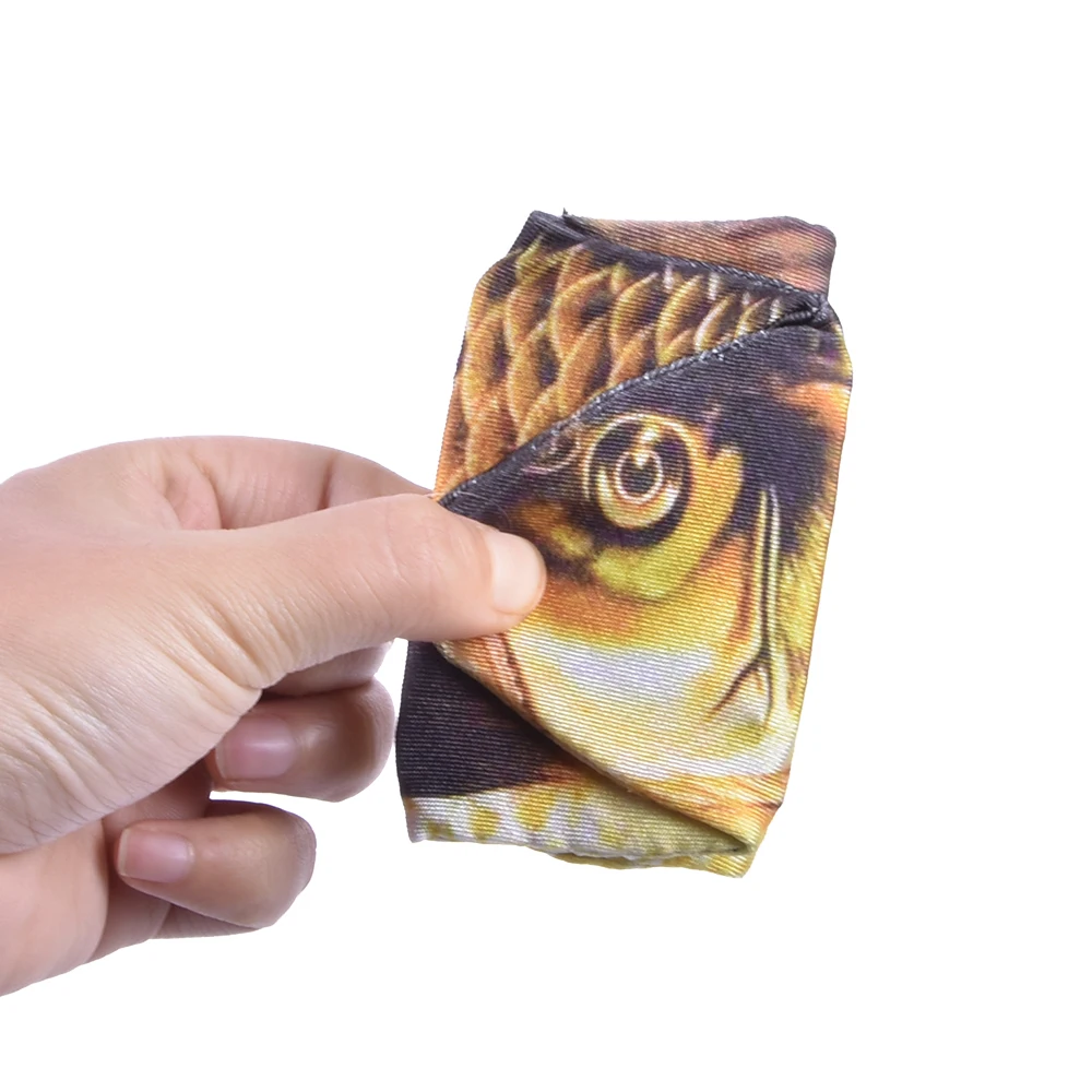 28cm Appearing Fish Magic Tricks Amazing Stage Magic Fish Appearing From Card Case Magia Magician Illusions Magic Props Shows