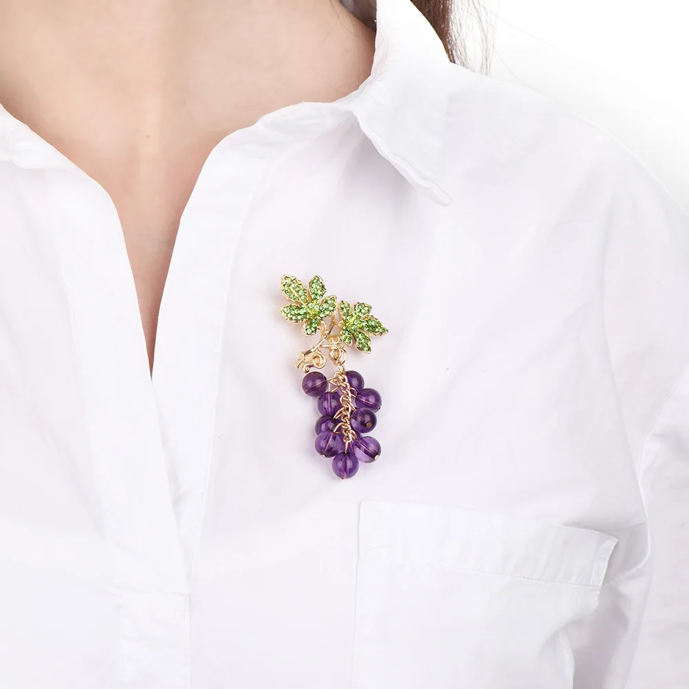 

1Pc Grape Brooch Summer Crystal Rhinestone for Women Cute Luxury Brooch Pin Fashion Jewelry Elegant Wedding Brooch Bouquet