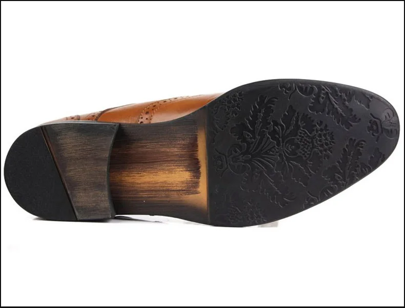 Резные дышащие дизайнер бренда человек Представительская обувь Винтаж Пояса из натуральной кожи коровы броги Обувь шнурованная для