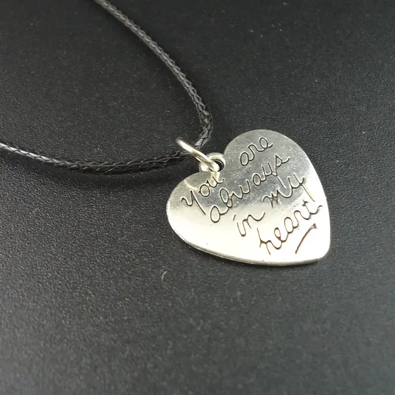 

Fashion Collar Leather Vintage Alloy Love Heart Small Pendants Necklaces for Women 2016 Men Jewelry Accessory