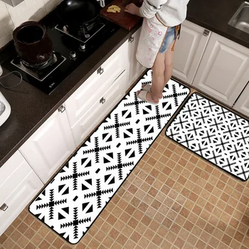 

Fashion Nordic Black and white Geometric strip carpet Kitchen non-slip mat Bedroom bedside rug velvet plush printing floor mat