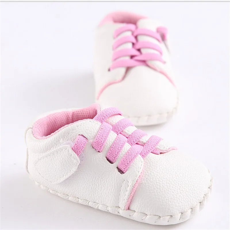 2016 Новое поступление сплошных цветов искусственная кожа Обувь для младенцев на шнуровке новорожденный Впервые Уокер Обувь