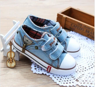 Осенне-весенняя детская обувь; детские кроссовки для мальчиков и девочек; Повседневная парусиновая обувь из джинсовой ткани на молнии; дышащая обувь - Цвет: light blue