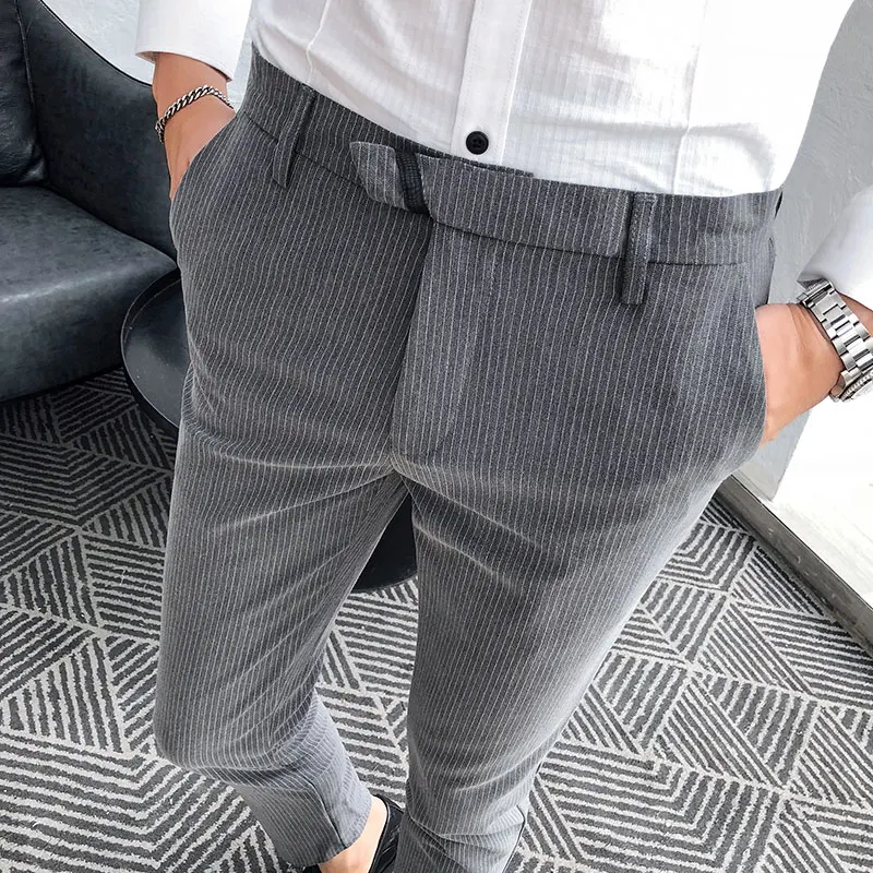 

2018 male Korean version of the trend nine pants trousers casual pants thin section striped wild youth suit pants
