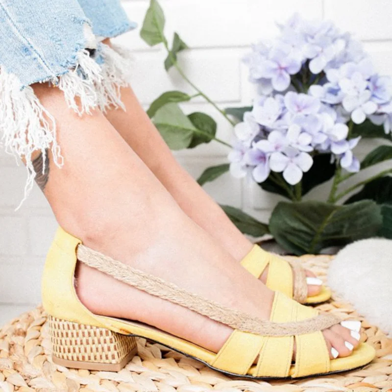 

Drop Shipping WENYUJH 2019 Summer New Fashion Women's Pure-color Sandals Low-heeled Rough-heeled Anti-skid Elegant Sandals