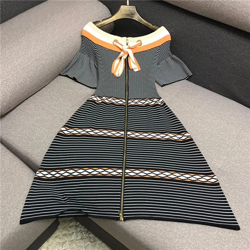 

Luxury Designer Brand Knitted Dress for Women Slash Neck Striped Color Matching A Line Knitted Dress