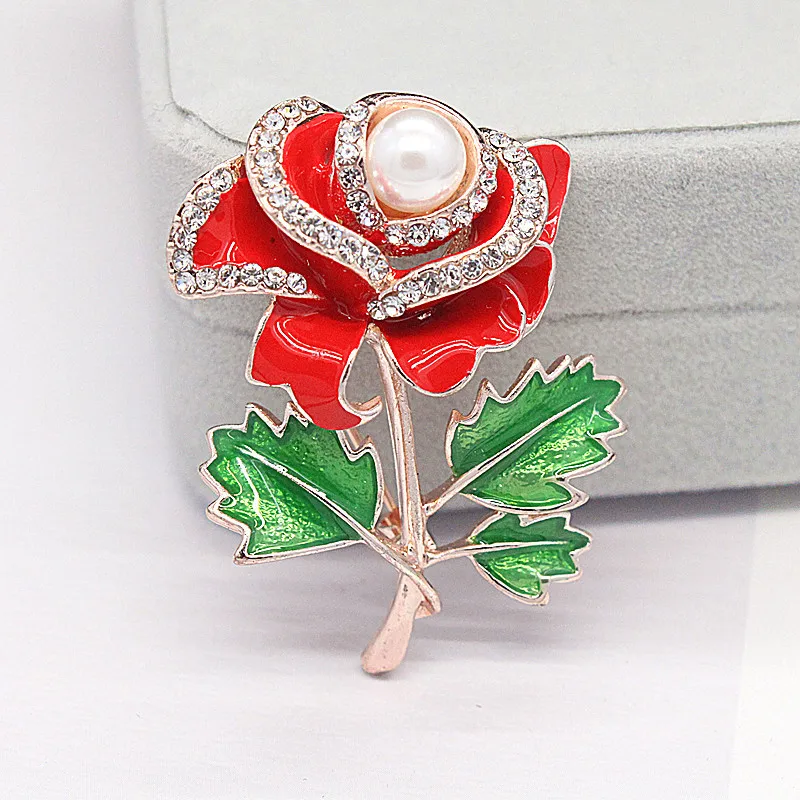 

Ajojewel Personality Enamel Green Leaf Brooch High Quality Classic Simulated-pearl Flower Jewelry For Wedding/Engagement