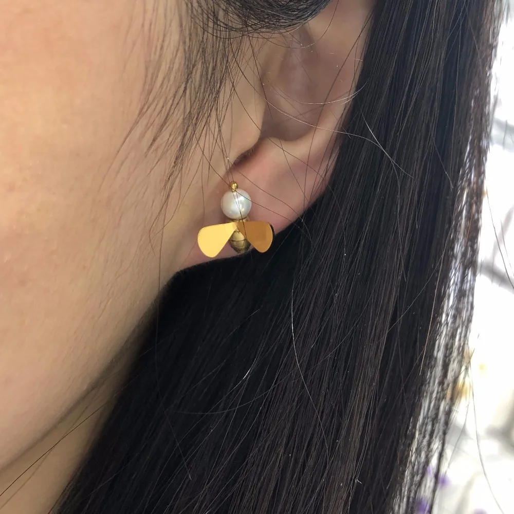 Бренд класса люкс Кристалл Золото Bumble Мёд гвоздики Пчелка серьги Мёд пчела серьги Для женщин девочек ювелирные подвески простой металлической шпильки