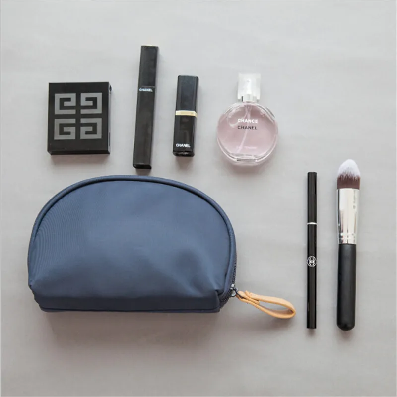 

2018 New Nylon Waterproof Zipper Shell Shaped Clutch Purse Travel Mini Cosmetic Bag Toiletry Makeup Storage Bag