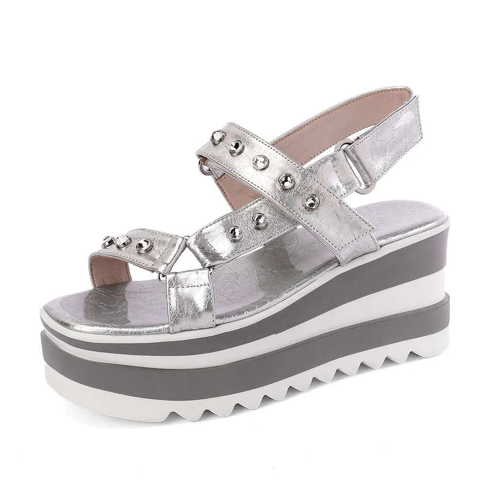 DORATASIA/Новинка,, женские туфли на высокой танкетке с металлическими украшениями, туфли на платформе, женские повседневные летние сандалии - Цвет: Серебристый