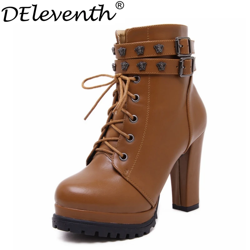 

DEleventh 2016 Cross-ties Double Buckle Strap Design Special Pattern Martin Boots Round Toe Zipper Square Heels Mujure Tacons