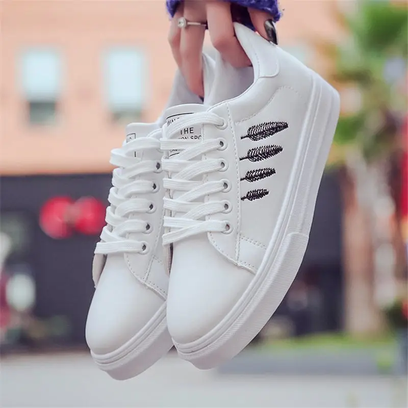 

White Shoes Women Sneakers Zapatillas Mujer Shoes Women 2019 New Design Lace Up Comfortable Women Flats Casual Shoes BX29