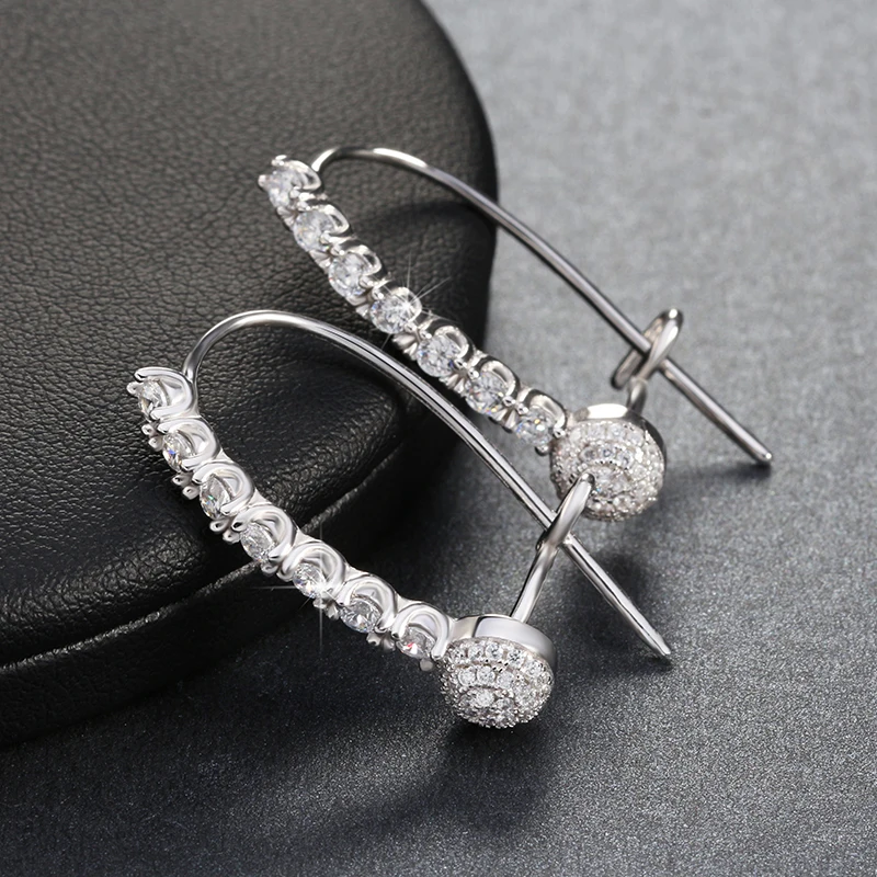 

Rinntin JEWELS Trendy Female Earrings Stud with AAA Cubic Zircon Simple Design Party Earrings ForWomen Fashion Jewelry DOE114
