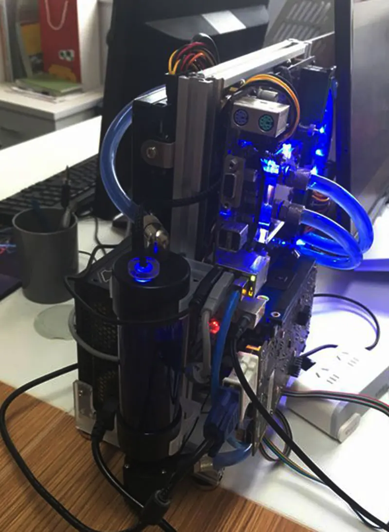 Компьютерные корпуса Корпус с водяным охлаждением компьютерный Настольный мейнфрейм для Atx шасси игровое шасси DIY MNI-ITX/MATI M-ATX/ATX башни