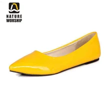 Обувь из лакированной кожи женские водонепроницаемые Мокасины больших размеров 34-47 однотонные женские туфли на плоской подошве без шнуровки с острым носком демисезонная повседневная обувь без застежки