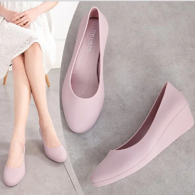 

Summer Fashion Simple Shallow Platform Women Beach Sandals Thick Heels Wedges Slip-On Soft Sole Lady Jelly Shoes 20190515