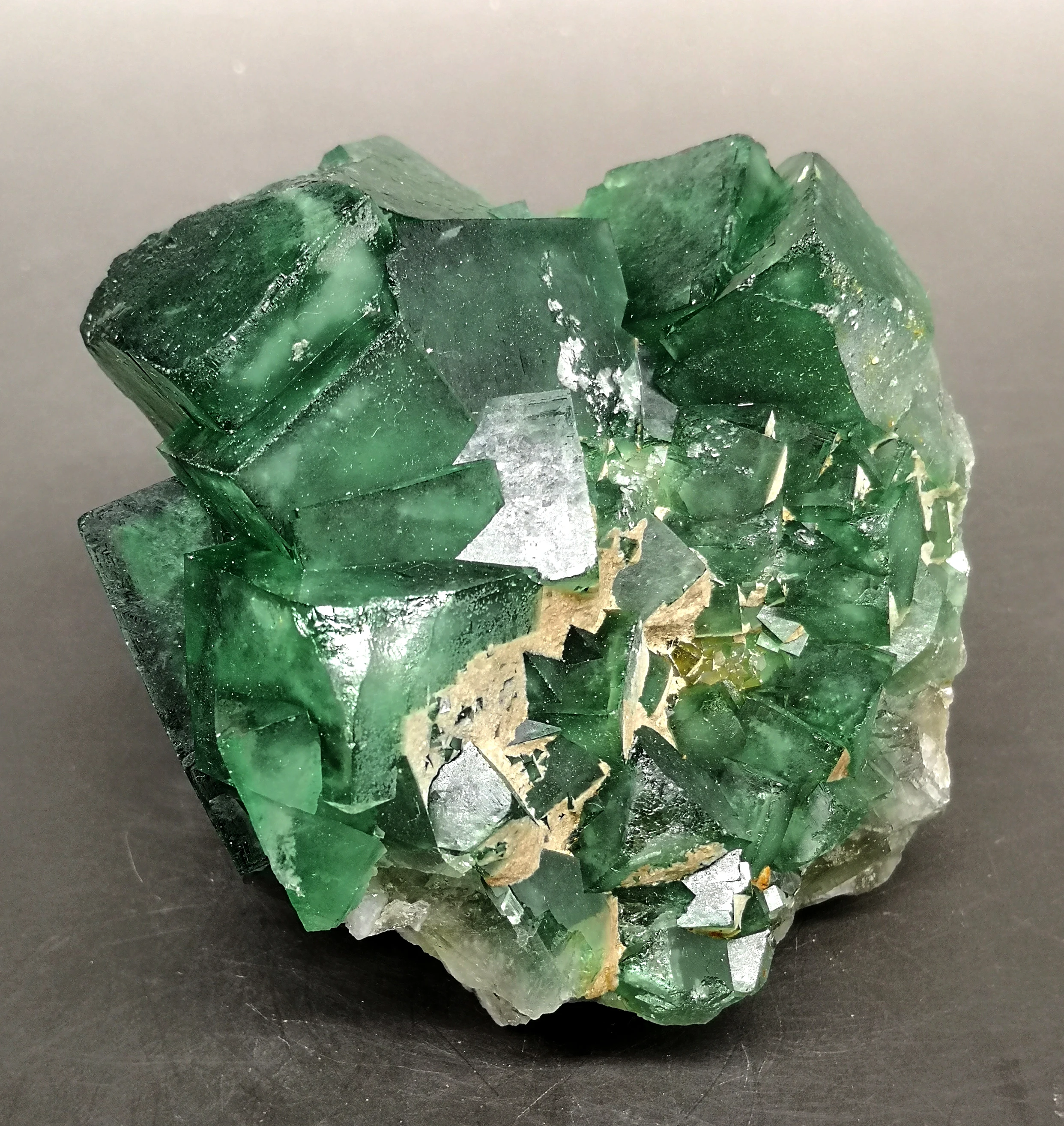 

Big! 907g Natural Large crystal green fluorite cluster mineral crystal specimens Stones and crystals Healing crystal