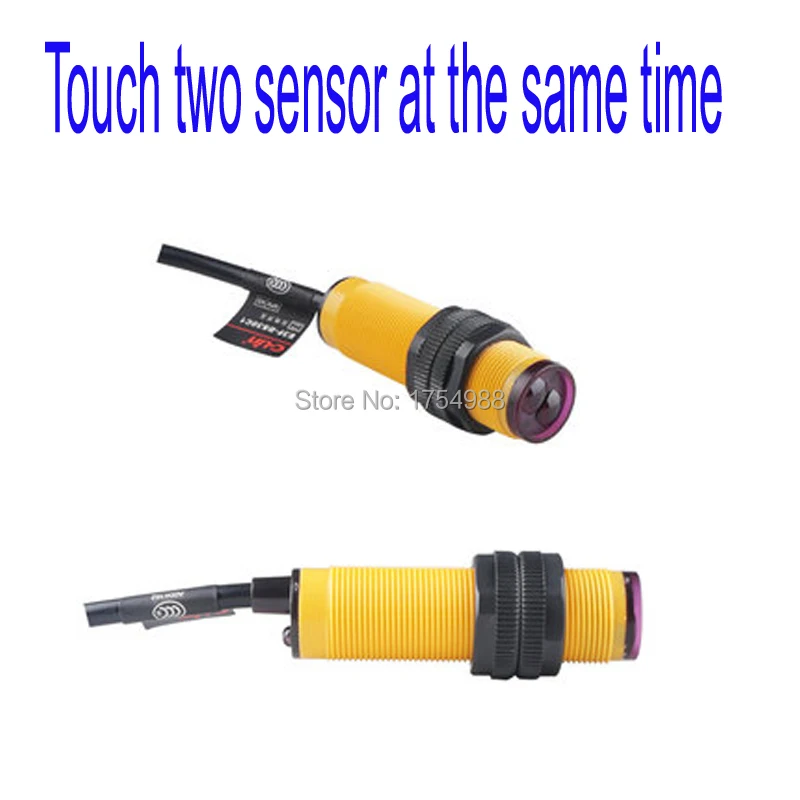 touch sensor object close to the two sensor at the same time.jpg