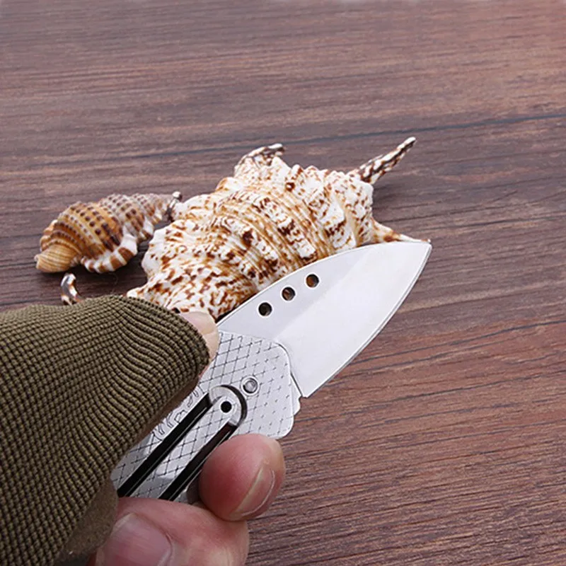 Mini Retro cuchillo plegable al aire libre Pequeño bolsillo cuchillos lavado de piedra Camping supervivencia rescate táctico llavero lindo regalo