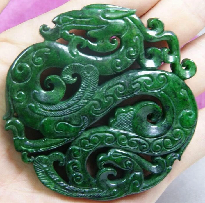 CHINESE OLD HANDWORK GREEN JADE CARVED DRAGON PENDANTin Statues