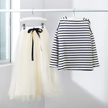 Комплект одежды для девочек, новая детская одежда, детская одежда для подростков, футболка в полоску с длинными рукавами+ длинная юбка, 2 предмета, на Возраст 4-12 лет