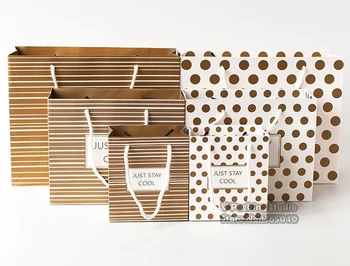 

wholesale 100pcs/lot Dot stripe Christmas gift bags packaging box with ribbon favors bag paper gift bag for candy cookies