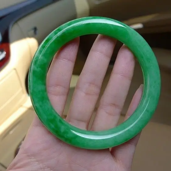 

Natural jade A goods with green bracelet round bar/Appraisal certificate