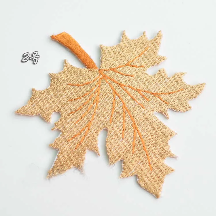 10Pcs-lot-Maple-leaf-embroidery-patches-ironing-clothes-patch-gold-silver-thread-embroidery-decoration-flower-cloth (1)