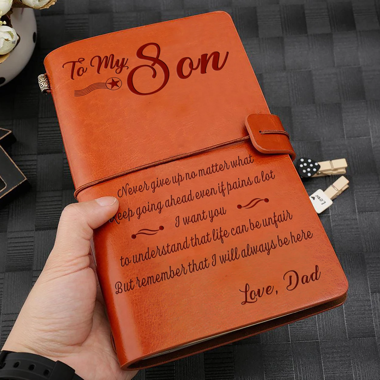 Для жены, дочери, сына, мамы и папы гравированная кожаная книга для записей, блокнот дневник надпись на заказ цитаты подарок Юбилейная семья