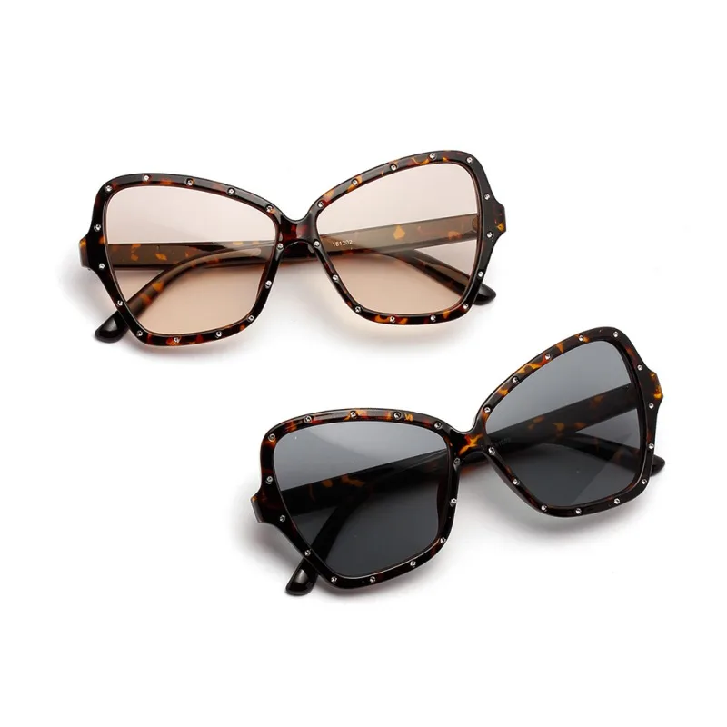 Vintage Sunglasses Women Butterfly-shaped Sunglasses Female studded Sunglasses Eyewear Retro High Quality Sun glasses 2019
