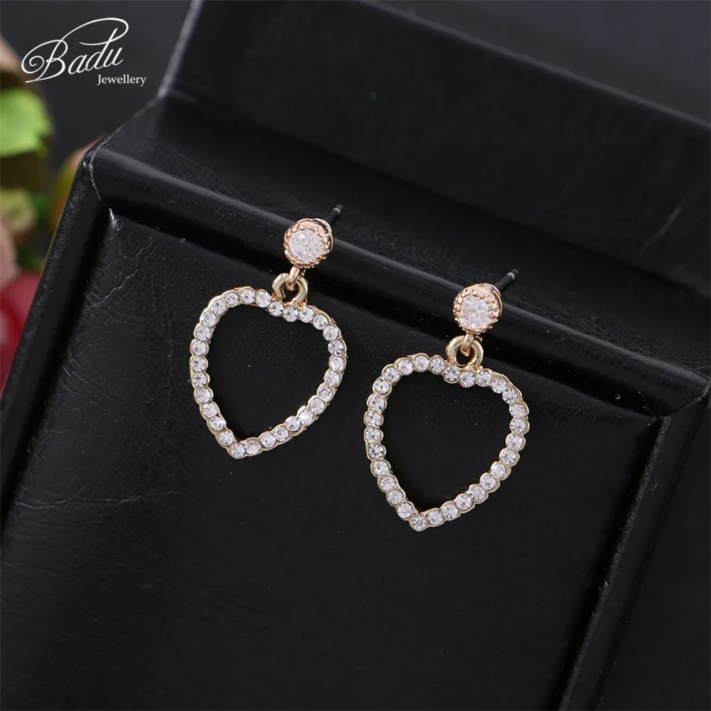 

Badu Small Heart Earring Shiny Rhinestone Love Pendant Stud Earring Wedding Engagement for Girls Party Jewelry Christmas