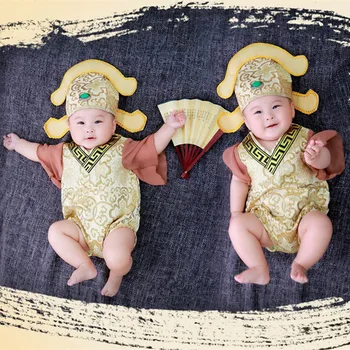 

New Chinese Ancient Costume Baby Photography Clothing Exquisite Hundred Days Newborn Tang Suit Tang Bohu Emerald Hat Clothes Set
