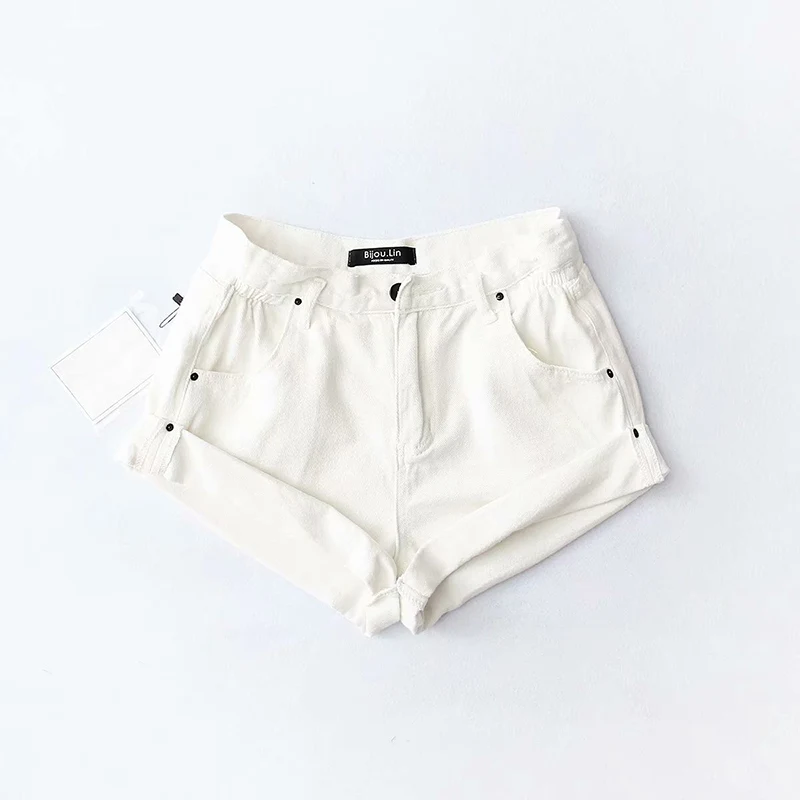 Женские джинсовые шорты в складку, женские повседневные свободные шорты с высокой талией,, летние модные однотонные женские шорты на пуговицах - Цвет: Белый