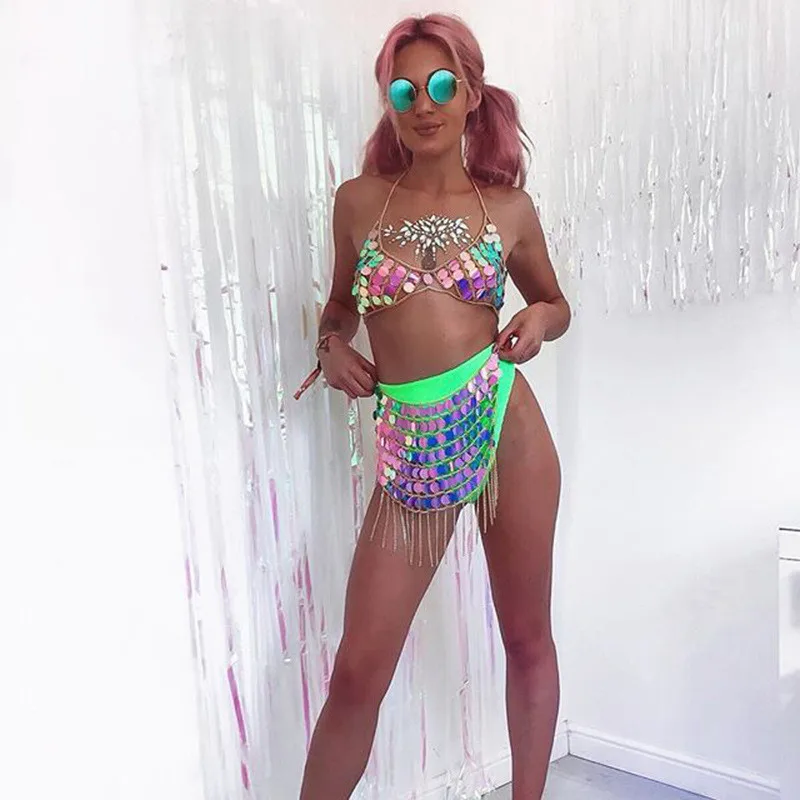 

Bling Sequins Link Chains Two Piece Set Women Halter Deep V Crop Top Tassels Mini Skirts 2 Pcs Outfits Party Club Matching Sets