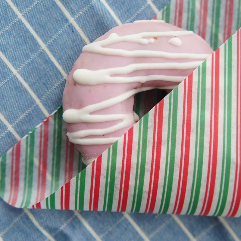 

new 22*25cm 50pcs Christmas stripe design Bread Cake Cookies Food Wrapping Paper Christmas Packaging Butter Baking chocolate use