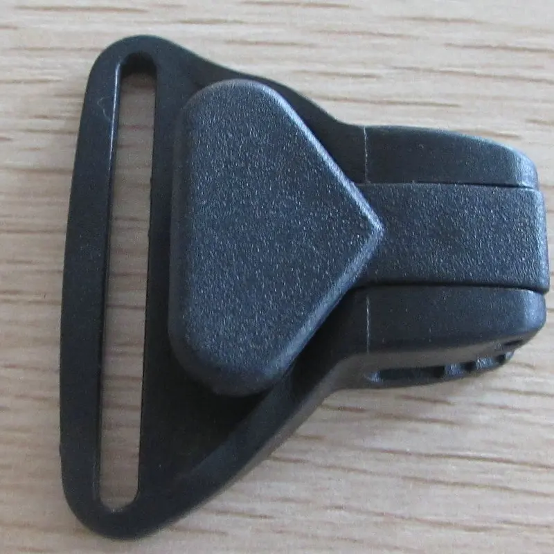 Suspender clip plastic
