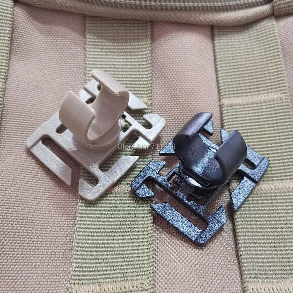 Backpack hanger (11)