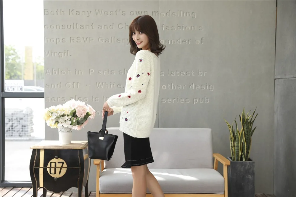 2018 Autumn Sweater Women Embroidery Knitted Winter  (7)