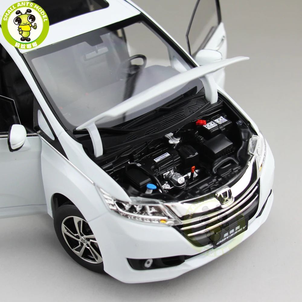 1/18 Одиссея MPV коммерческий автомобиль литой под давлением металлический