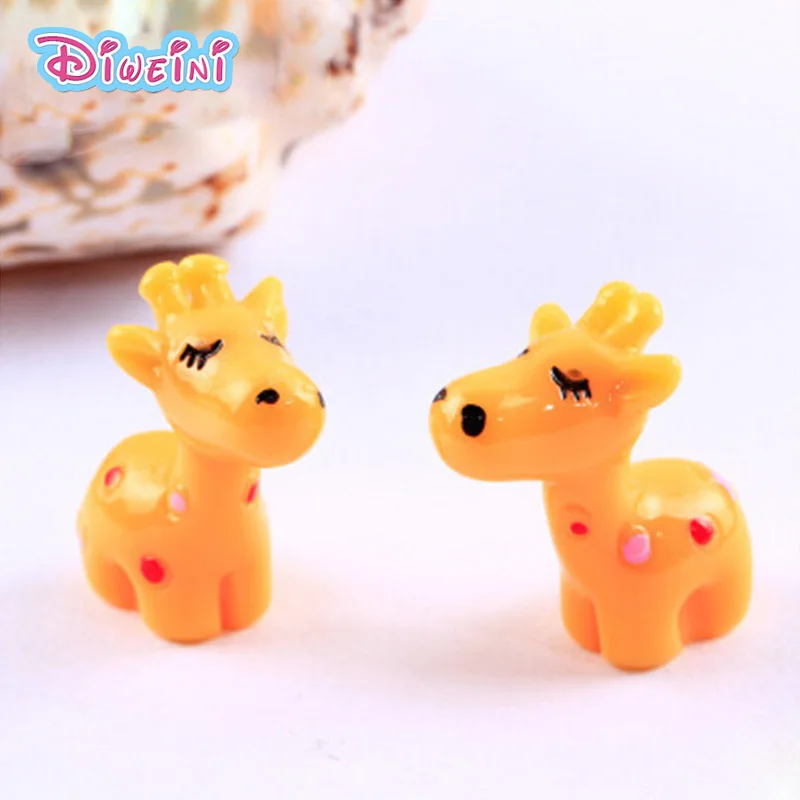 

Cartoon Deer Forest Animal Mini Model Kawaii Toy Figurine Plant Pot Decoration Miniature Garden Statue Ornaments Resin Craft