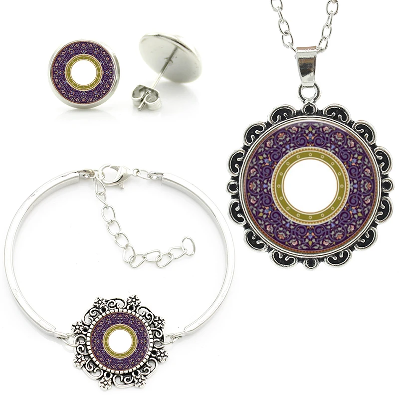 

Vintage Celtics Mandala Style Pendant statement necklace earrings bracelet Celt Decoration jewelry set for women girls kid HT170